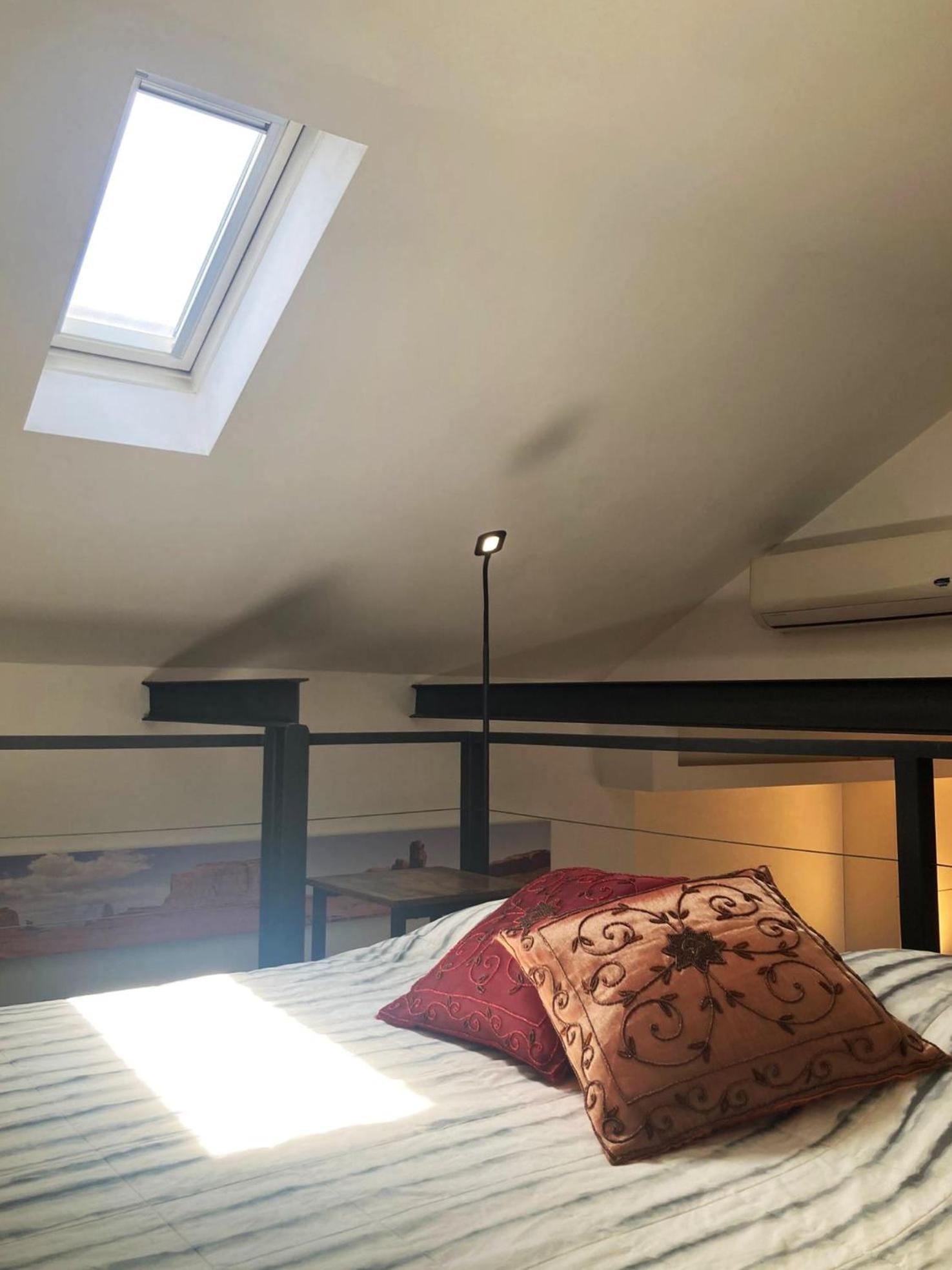 Cozy And Bright Flat In Isola *